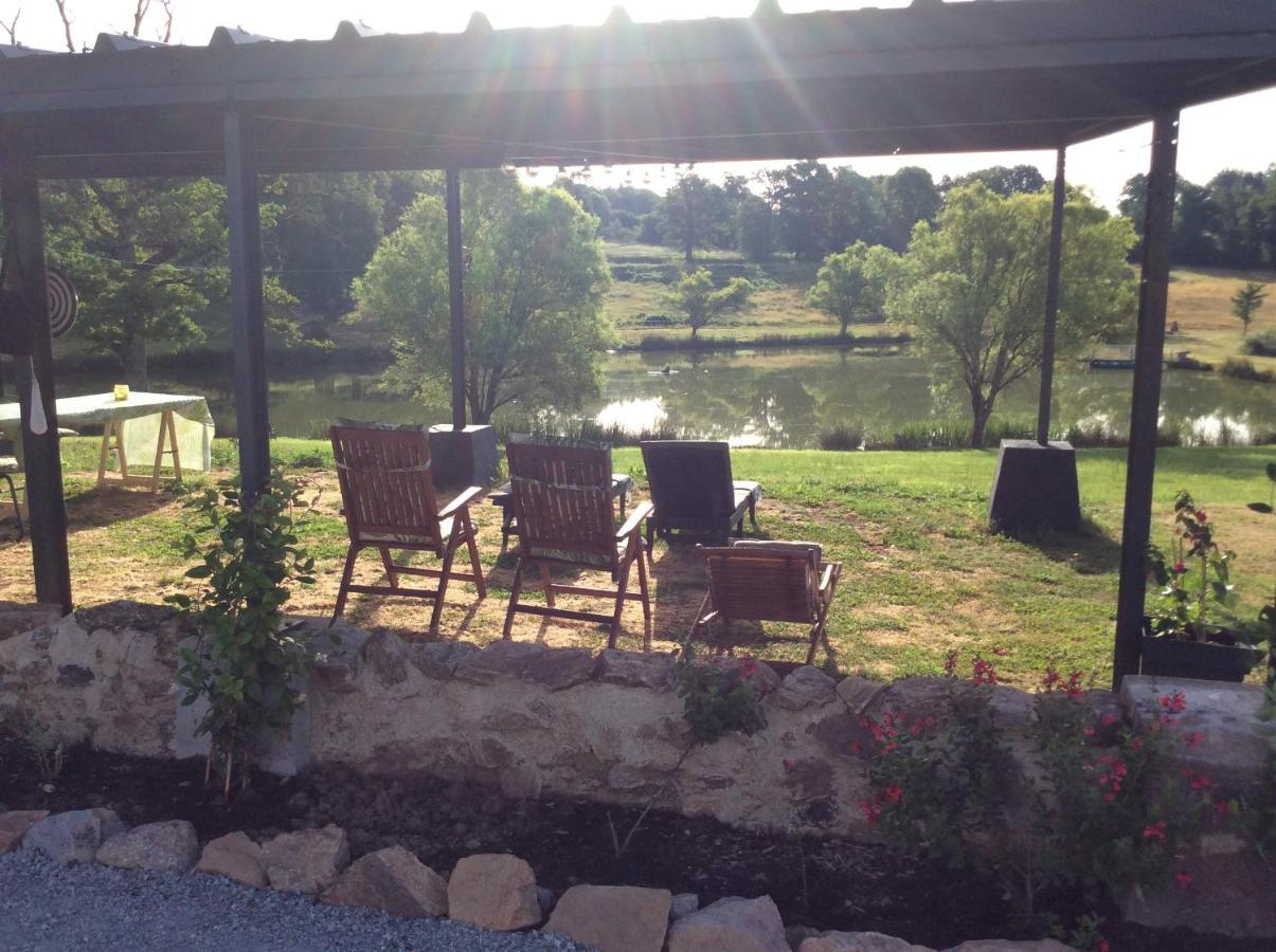 Lakeside House Ei Rancon Bagian luar foto